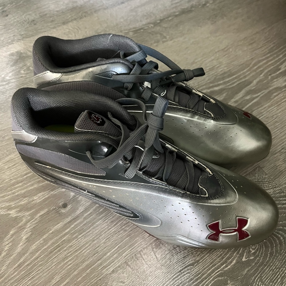 Under Armour Football Cleats University of SC logo